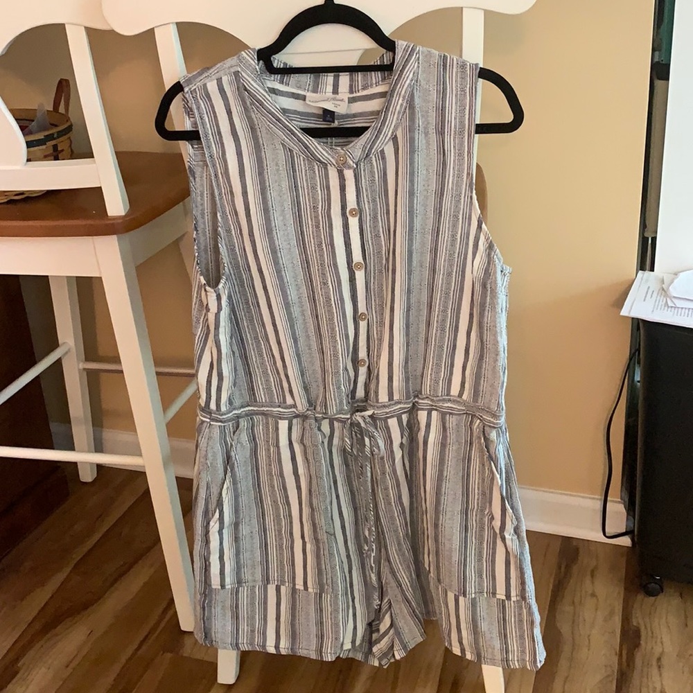 Universal Thread NWT Striped Romper!